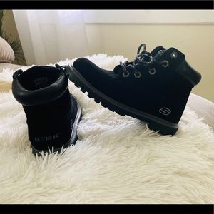 Sketchers high top water resistant boots